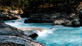 Rocky_Aqua_River