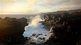 Sunrise_Surf_Nakalele_Point