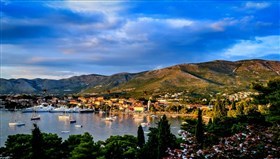 Scenic_Seaport 